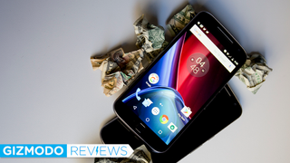 The Moto G4 Is a Phone Caught Between Cheapness and Greatness